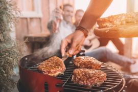 Bateu a fome? Veja como fazer churrasco sem sujar a casa